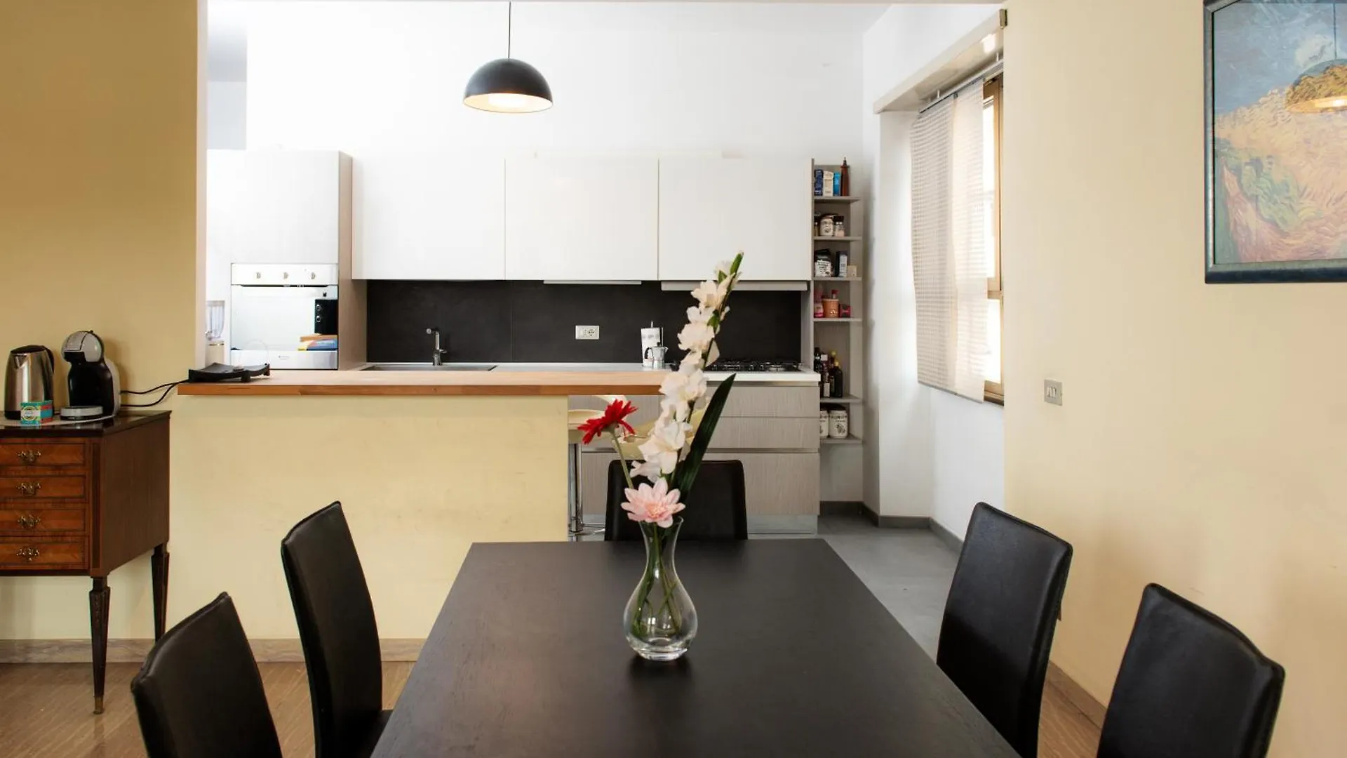 רומא Luminoso E Ampio Appartamento Laterani36 0*,